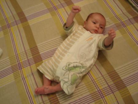 �a c'�tait hier, jeudi 10.04.08 et il faisait 30 degr� et je regardais mes mains que je d�couvais avec �tonnement !